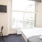Narodni 3* Praga