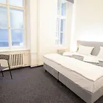 Narodni 3* Praga